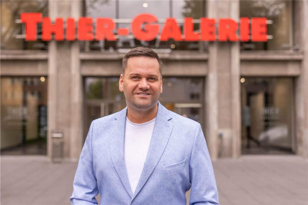 Euro 2024: „Ein konjunkturelles Sommermärchen erwarten wir nicht“ Torben Seifert vor der Thier-Galerie in Dortmund. Er ist der Center-Manager des Einkaufszentrums.