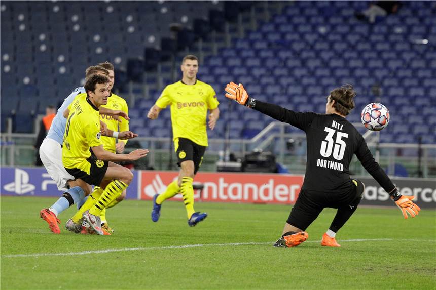 Desolater Start: BVB lässt beim 1:3 in Rom fast alles vermissen Thomas Delaney kommt zu spät, Ciro Immobile bringt Lazio in Führung.