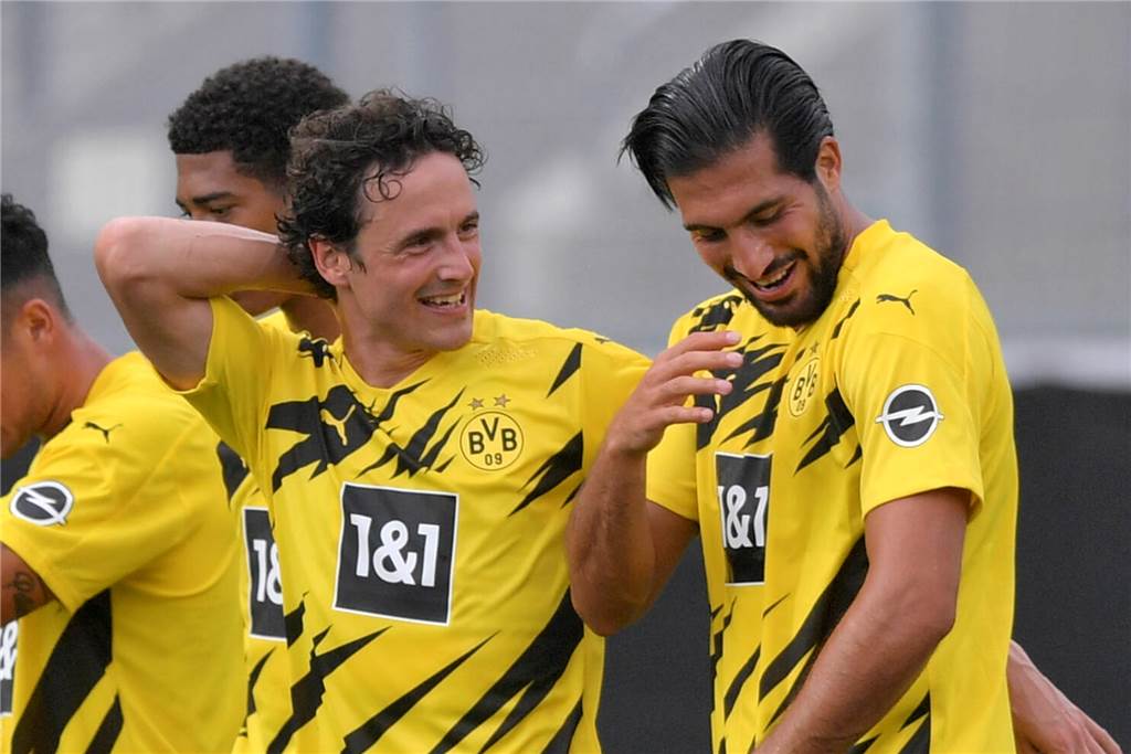 Pro und Contra: Kann der BVB Witsels Ausfall intern auffangen? Thomas Delaney (l.) und Emre Can könnten den Ausfalls von Axel Witsel beim BVB auffangen.