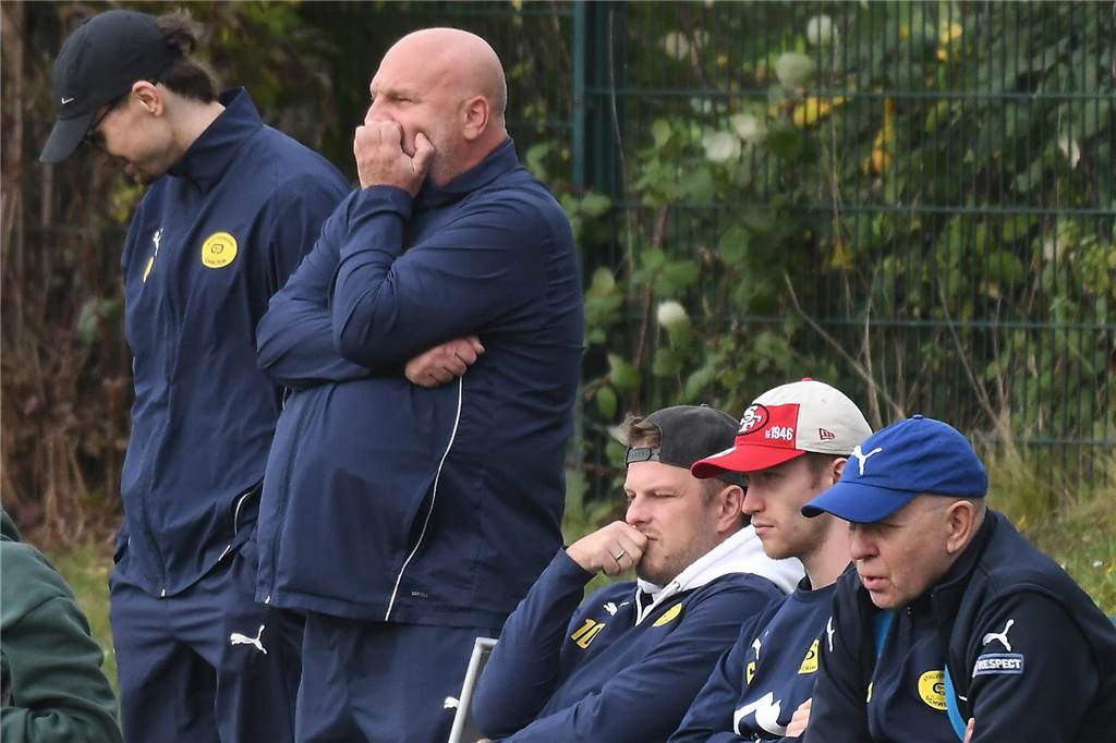 Thomas Faust (2. v. l.) ist Sportlicher Leiter der Spvg Schwerin.