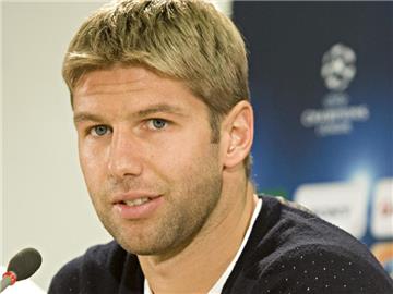 Thomas Hitzlsperger will mit seinem Coming-out anderen Sportlern helfen. Foto: Franziska Kraufmann