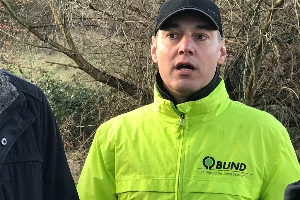 Alte-Eiche-Besetzer HambiPotter will Wohnen am Emscherufer ganz verhindern Thomas Krämerkämper vom BUND gab im Frühjahr 2019 selbst zu, den umkämpften Baum bisher nicht gekannt zu haben. Mit seinen juristischen Schritten und dem daraus entstandenen verhalf er den Aktivisten zu großem Rückhalt.