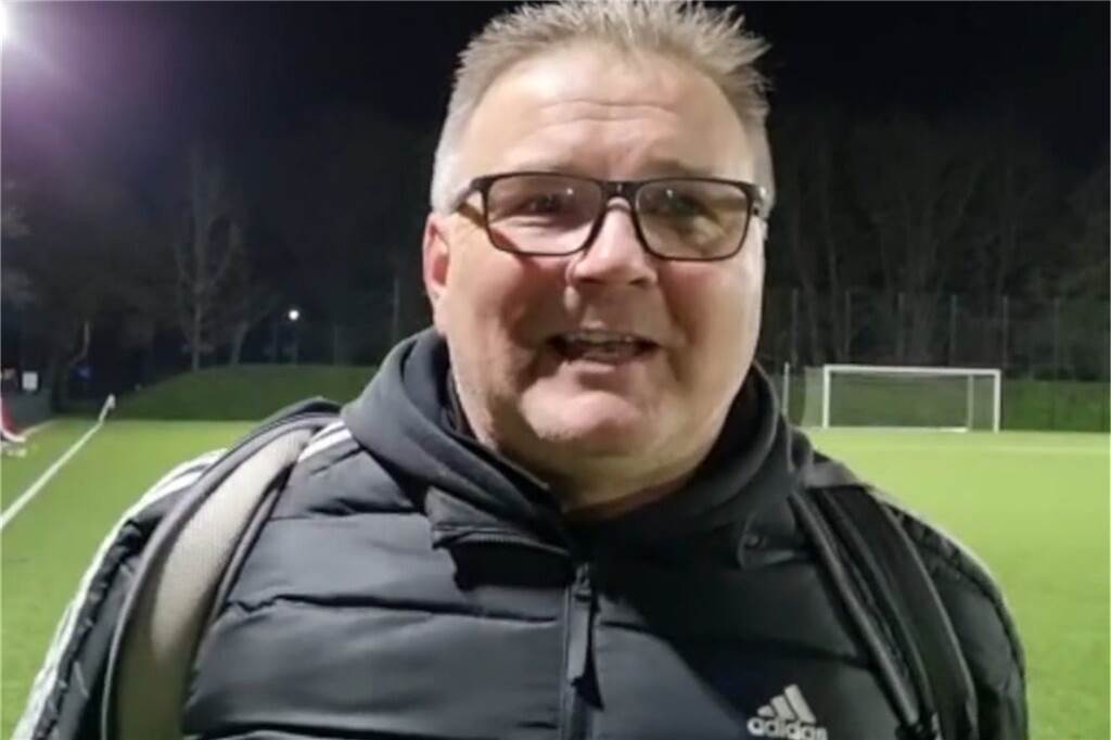 Ausschreitungen, Beleidigungen, Rudelbildung: Urteil entscheidet wohl Dortmunder Aufstiegsrennen Thomas Kramer darf den BSV Fortuna zwei Spiele lang nicht coachen.