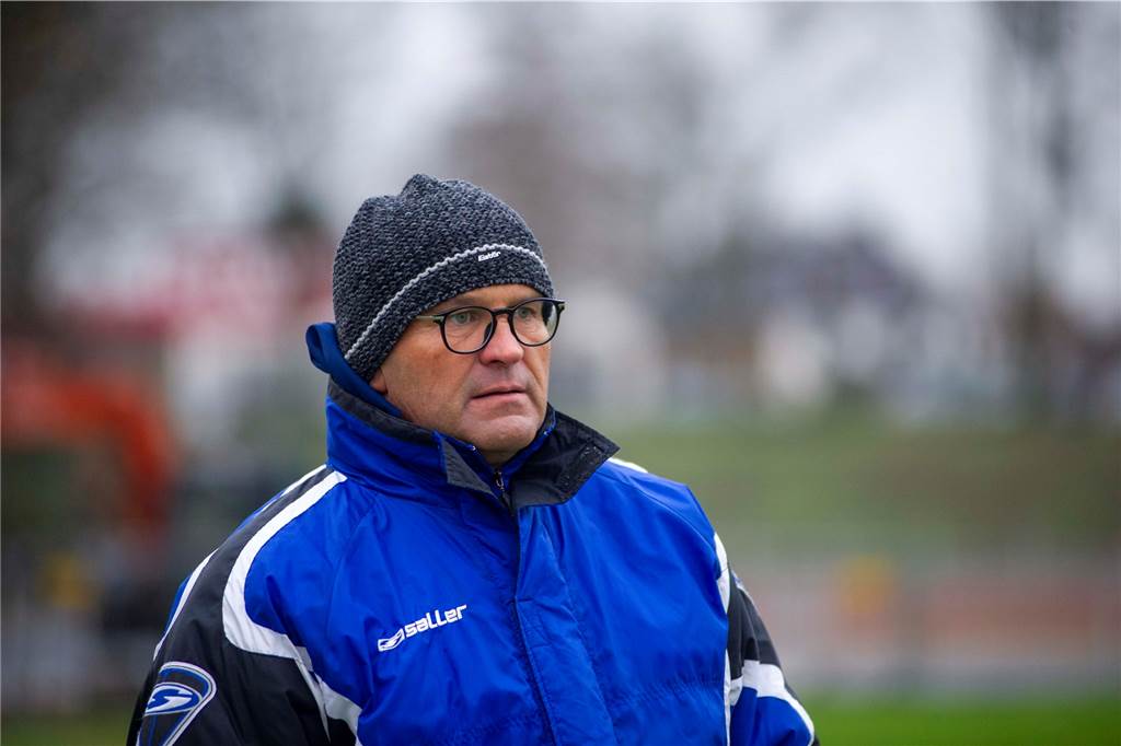 ETuS-Trainer Oligmüller bedankt sich: „Das war eine großartige Idee“ Thomas Linden kam im Sommer als neuer Co-Trainer zum ETuS Haltern.