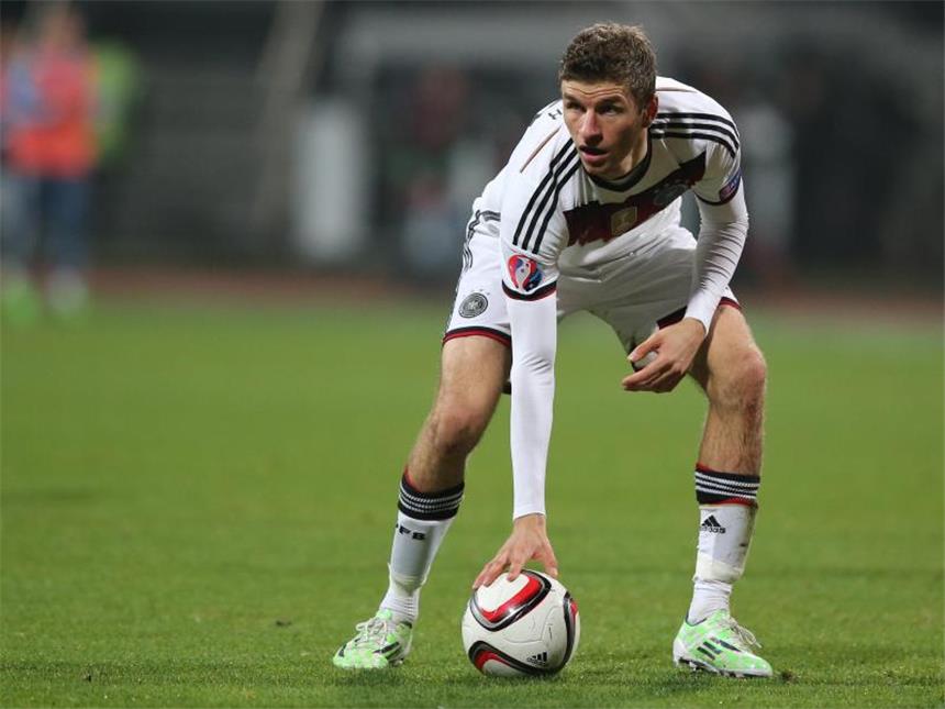 900. Länderspiel: Drei Siege gegen Georgien Thomas Müller ist gegen Georgien immer für ein Tor gut. Foto: Daniel Karmann