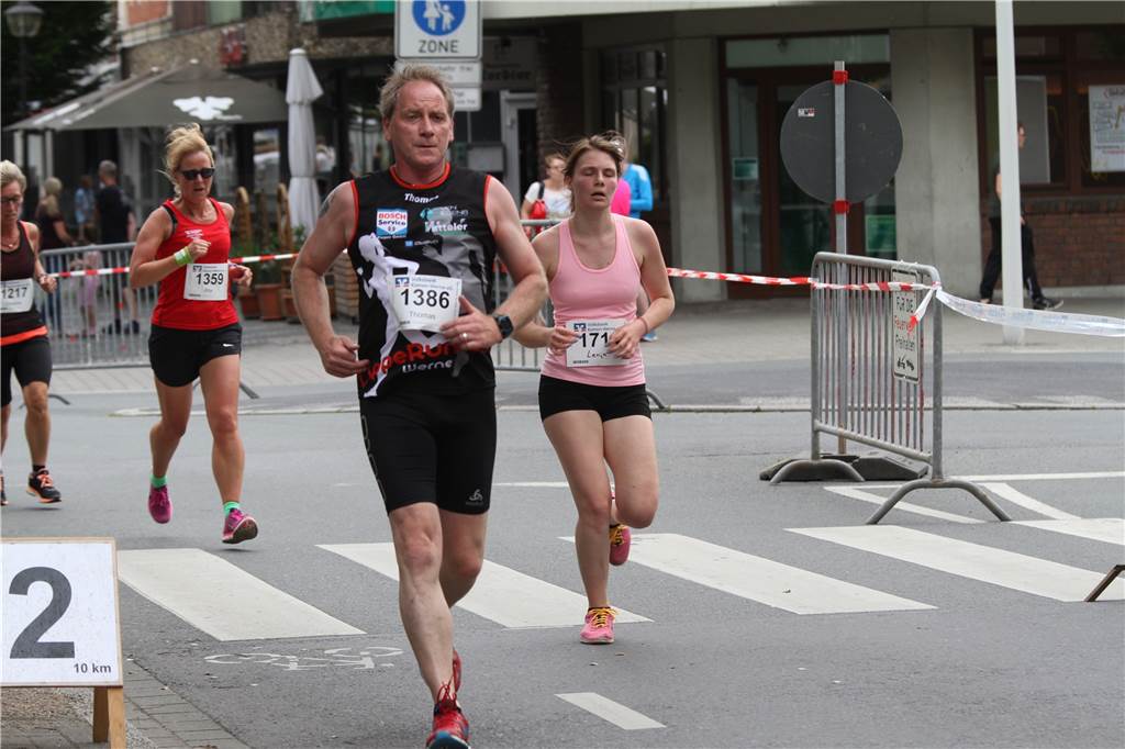 Laufen bei Minusgraden? Mit der richtigen Kleidung, Motivation und Strecke kein Problem! Thomas Nachtwey ist durch seine Frau zum Laufsport gekommen. Hier ist er beim 17. Werner Stadtlauf unterwegs.