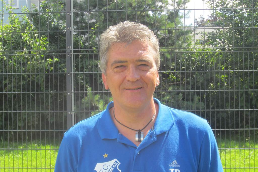 Nach 0:16 Toren in 2 Spielen: Stehen die Trainer des FC Frohlinde in der Kritik? Thomas Raff stößt zum Vorstand des FC Frohlinde dazu.