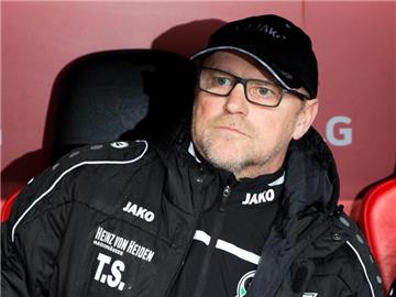 Thomas Schaaf steht mit Hannover 96 bereits unter Erfolgsdruck. Foto: Maja Hitij