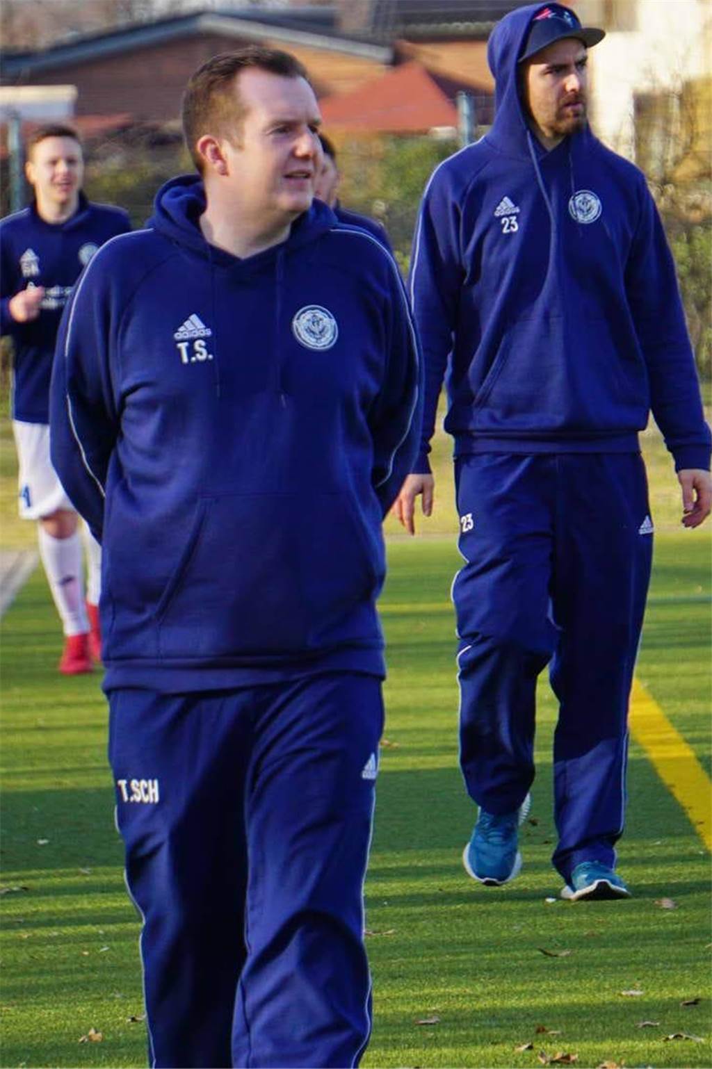 Kaderplanung unter Corona-Bedingungen: „Es war schon mal einfacher“ Thomas Schaffrinna (v.) sucht in diesem Winter nach nicht allzu vielen Verstärkungen für die kommende Saison, er möchte vor allem auf das bereits vorhandene Spielermaterial setzen.