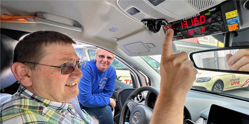 Taxipreise im Kreis Unna steigen zum 15. August Thomas und Judith Posala von „Taxi Thomas“ aus Unna hatten sich einen größeren Sprung bei den Taxitarifen im Kreis Unna gewünscht.