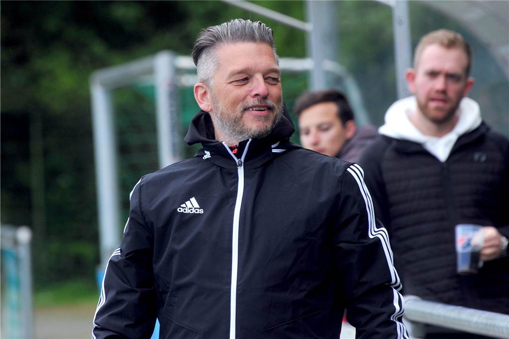 Wie geht es weiter? Die schwierige Suche nach einer fairen Lösung Thomas Wotzlawski, Trainer des Geisecker SV