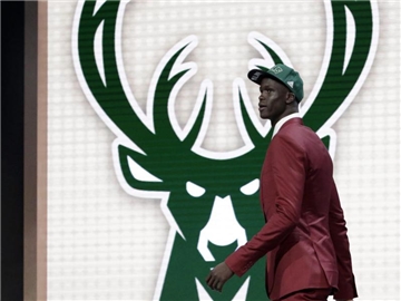 Thon Maker spielt in der NBA für die Milwaukee Bucks. Foto: Jason Szenes