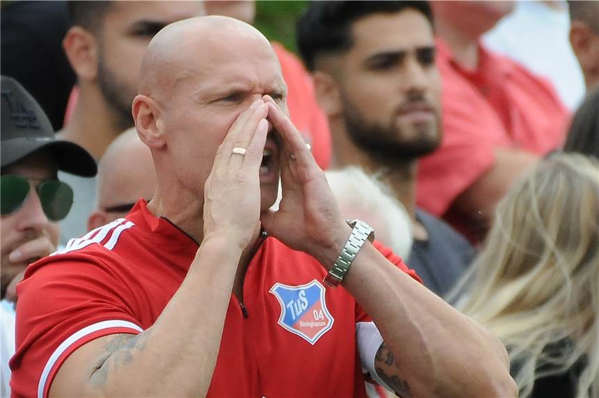 Bövinghausen ist Landesliga-Aufstiegsfavorit: Hier gibt’s alle Ergebnisse unserer Saison-Umfrage Thorsten Legat und seinem TuS Bövinghausen wird der Aufstieg zugetraut.