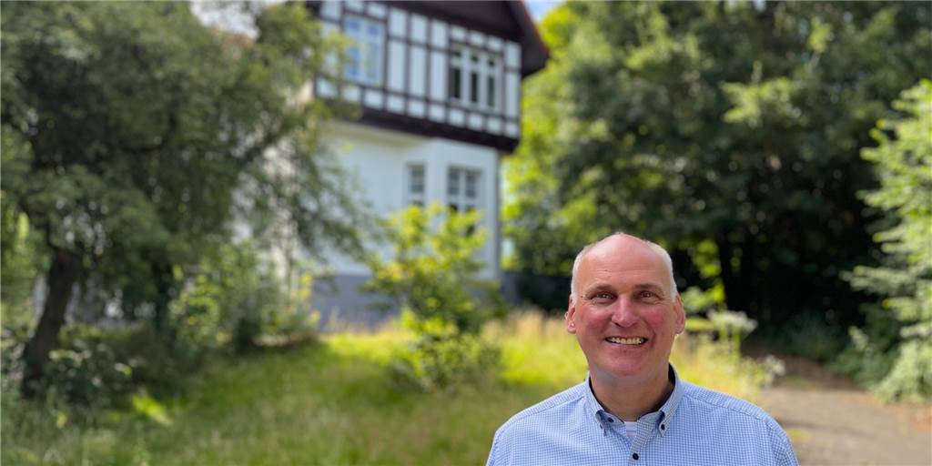 Retter der Cappenberger Villen sucht Ideen für sein „Hexenhaus“ Thorsten Redeker aus Lünen hat die beiden Jugendstilvillen in Cappenberg vor dem Abriss gerettet. Für die Villa Overbeck sucht er Kaufinteressenten - mit einer Auflage.