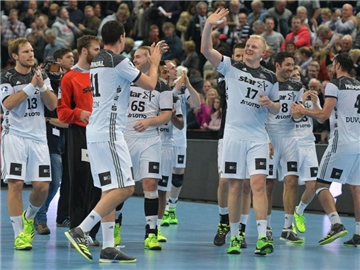 THW Kiel besiegte den VfL Gummerbach mit 29:23. Foto: Axel Heimken