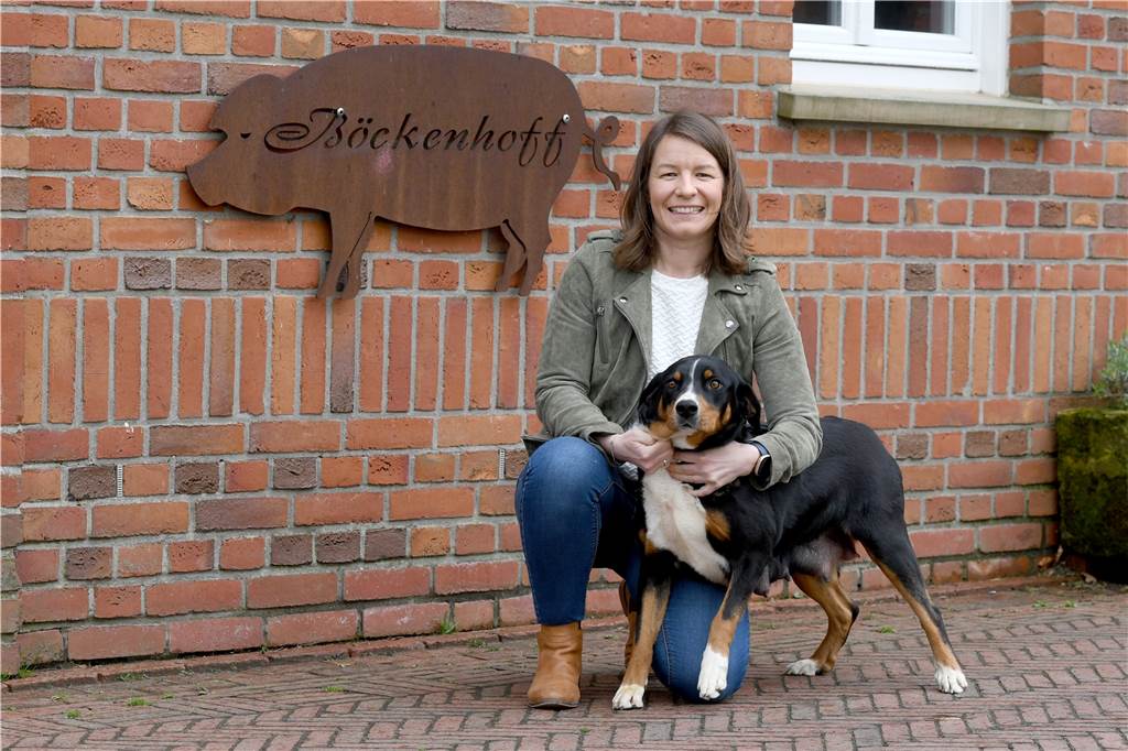 Regina Böckenhoff erzählt den Menschen, wie das Landleben wirklich ist Tiere gehören zum Leben von Regina Böckenhoff einfach dazu. Hundedame Ella hat auf dem Hof kürzlich für Aufregung gesorgt.