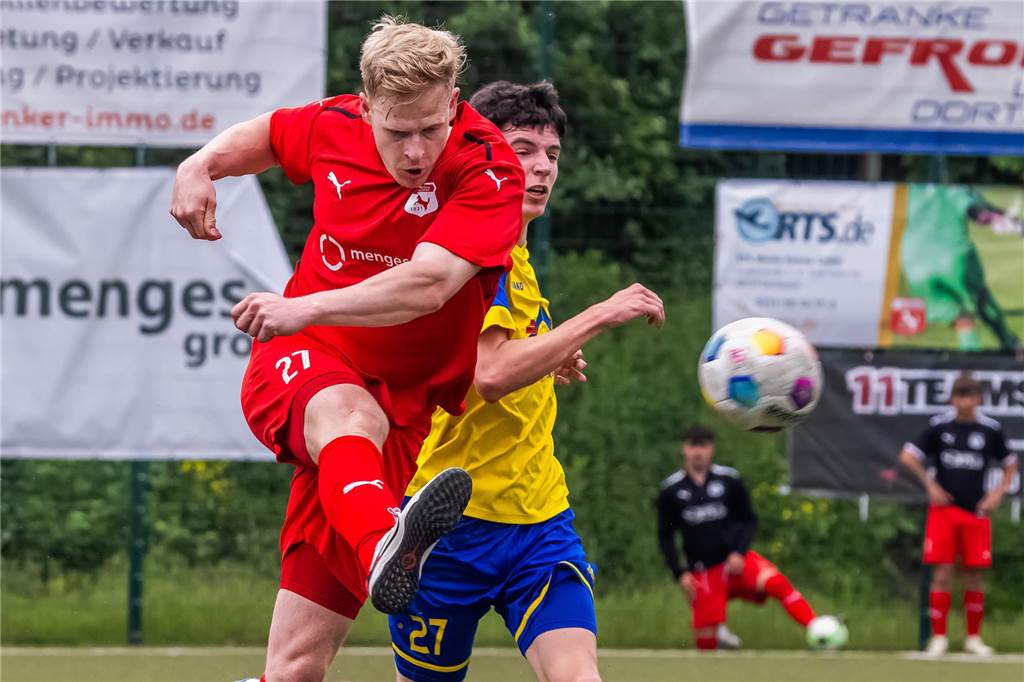 Tim Babosek, spielender Sportlicher Leiter von Westfalia Huckarde, kritisiert die SG Welper scharf.