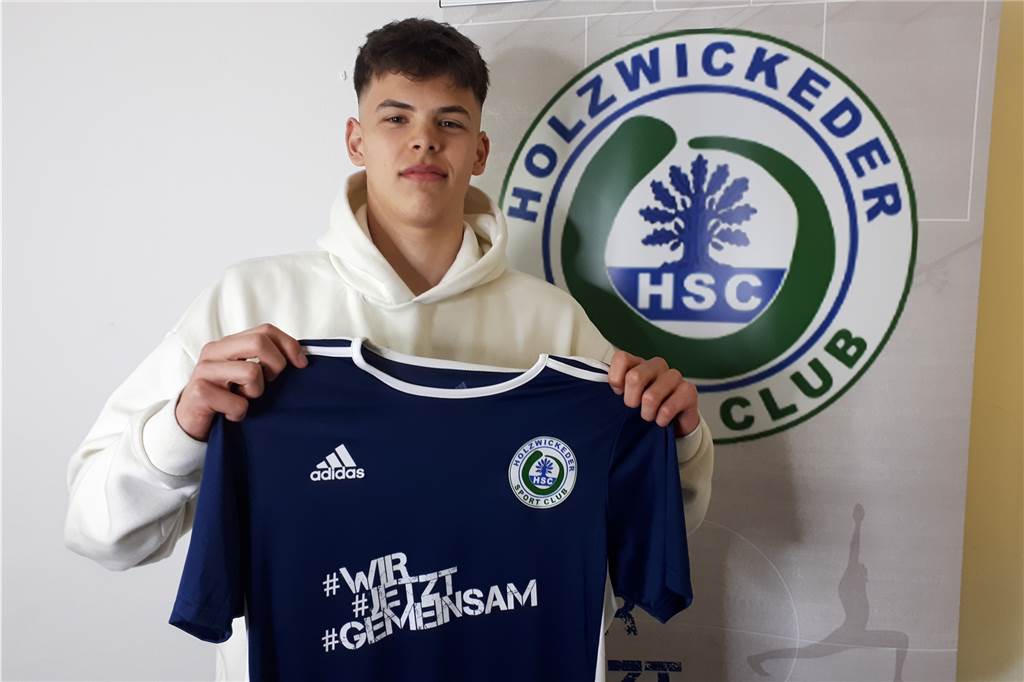 Holzwickeder SC schnappt sich Stammspieler vom Liga-Konkurrenten Tim Breuer verstärkt den Holzwickeder SC in der Innenverteidigung und kommt von der Hammer Spielvereinigung an die Emscher.