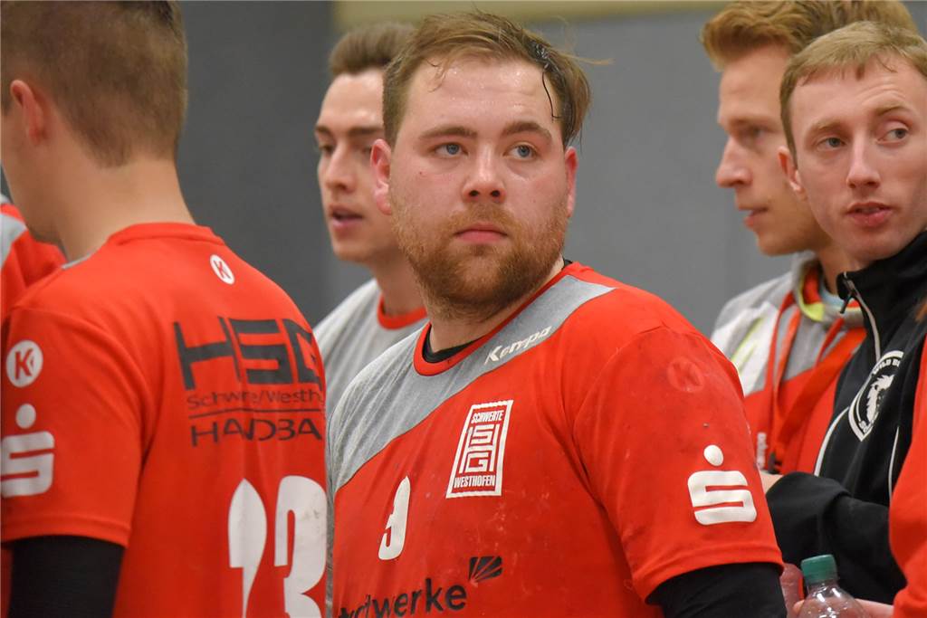 Teamcheck: Trainer-Novizen starten in Saison mit vielen Unbekannten Tim Decker bildet gemeinsam mit Nico Paukstadt das neue Trainergespann der HSG Schwerte/Westhofen.