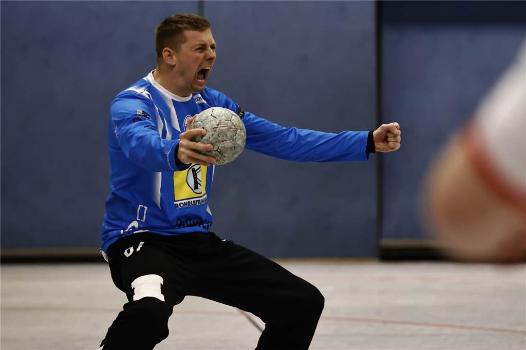 Abstiegskracher: Kreisderby in der Bezirksliga Hellweg: HC Heeren will Siegesserie ausbauen Tim Faber und der HC TuRa Bergkamen stehen erneut vor einem Heimspiel.