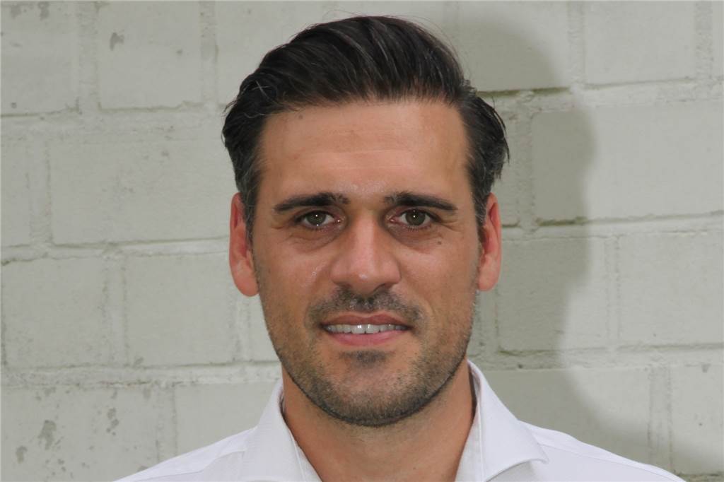 Doppelmoral? Holzwickeder SC reagiert auf Kritik an seiner Transferpolitik Tim Harbott, Sportlicher Leiter des Holzwickeder SC, rechtfertigt seine Transferpolitik.