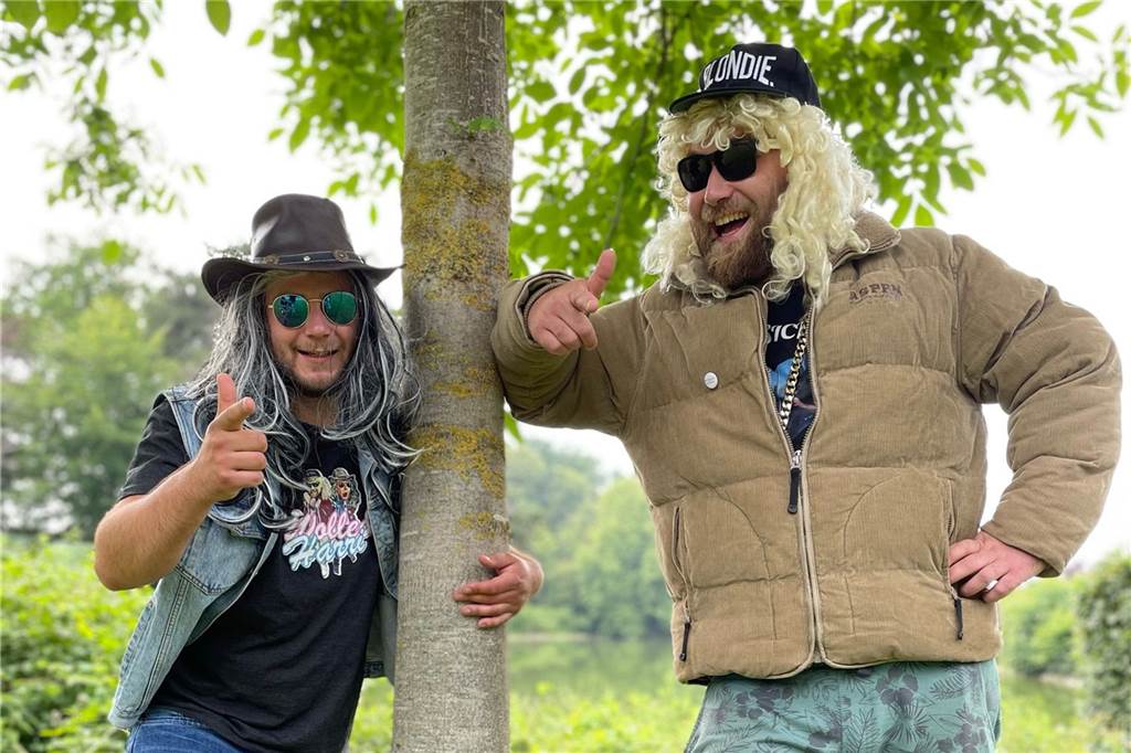 Herberner Party-Kracher „Wolle und Harri“ gehen Samstag live Tim Pleger alias Harri und Tim Röwekamp alias Wolle. Demnächst kommt ihr dritter Song raus.
