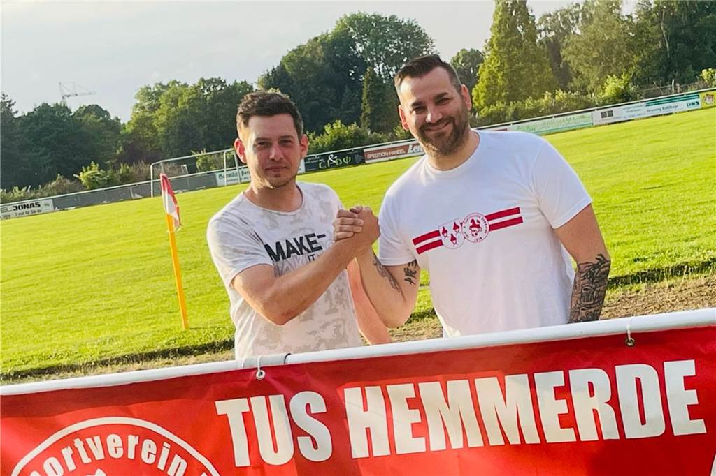 TuS Hemmerde präsentiert neuen Sportlichen Leiter - er ist Aufstiegscoach bei einem Stadtrivalen Tim Sölter hat bereits den ersten Spieler verpflichtet: Kevin Hoffmann (l.) kommt vom SSV Mühlhausen II.