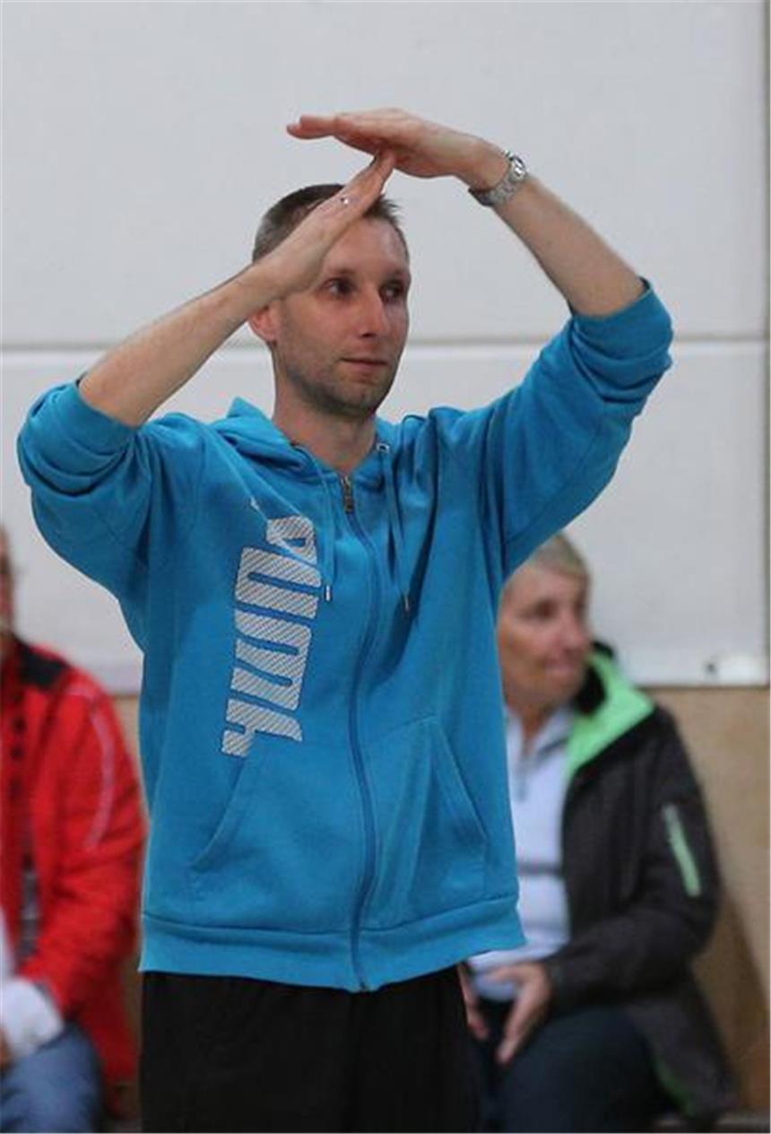 Adlers Stefan Strunk: „Das war mein letztes Spiel“ Time-Out: Stefan Strunk hat seine Trainertätigkeit bei den Adlern beendet.