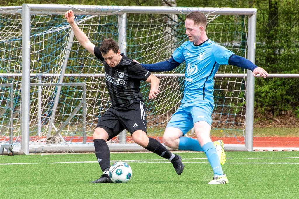 Timo Berg zieht ab: Der Lippramsdorfer ist auf den Fußballplatz zurückgekehrt, nachdem er im vergangenen Sommer eigentlich aufgehört hatte.