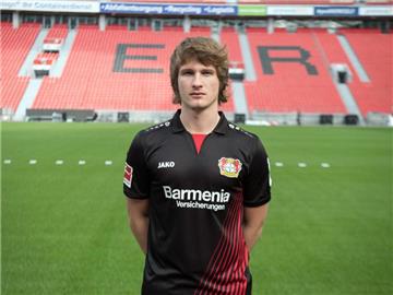 Tin Jedvaj kann wieder mit dem Bayer-Team trainieren. Foto: Federico Gambarini