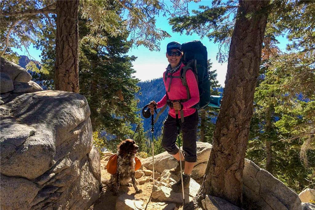 Ultramarathons in kalifornischer Wildnis: Tina Söbbing ist Mountain-Runnerin Tina Söbbing und Hund Amy haben den Gipfel von Südkaliforniens höchstem Berg erklommen. Der San Gorgonio Mountain ist 3505 Meter hoch.