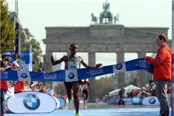 Titelverteidiger beim Berlin-Marathon: Der Äthiopier Kenenisa Bekele. Foto: Maurizio Gambarini