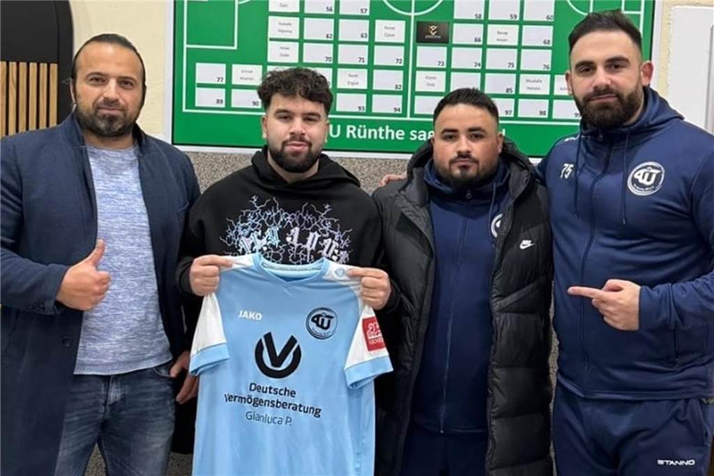 Winterneuzugang Nummer drei bei TIU Rünthe: „Wird für Furore sorgen“ Ferdi Ergün, Semih Baskan, Nail Kocapinar und Volkan Cetin freuen sich auf die Zusammenarbeit.