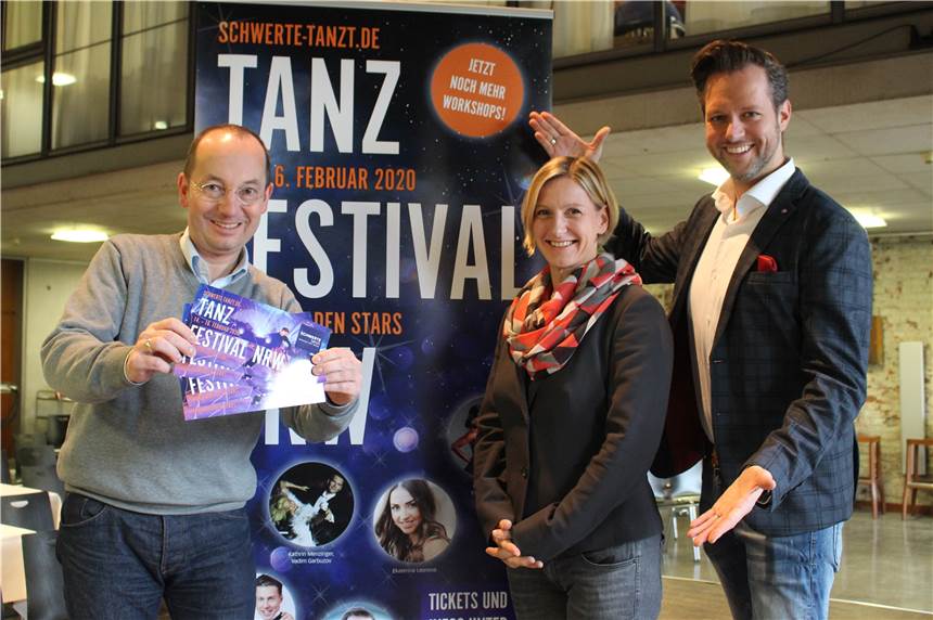 „Schwerte tanzt 2020“ – Motsi Mabuse und Ekaterina Leonova tanzen in der Rohrmeisterei Tobias Bäcker, Christine Mika (beide Rohrmeisterei) und Björn Thiele laden zur elften Ausgabe von „Schwerte tanzt“.