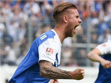 Tobias Kempe hat beim SV Darmstadt 98 einen Dreijahresvertrag unterschrieben. Foto: Arne Dedert