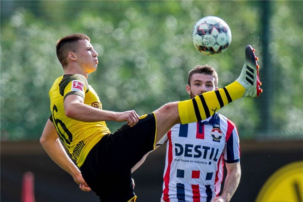 Pherai, Reyna, Morey: So funktioniert die BVB-Offensive bei Scouting und Nachwuchs Tobias Raschl schnupperte schon Profiluft im vergangenen Wintertrainingslager in Bad Ragaz - inklusive des Testspiels gegen Willem II Tilburg.