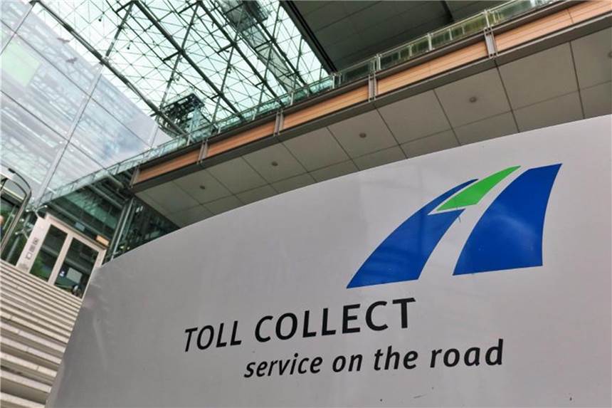 Strittige Ausgaben von Toll Collect: Sondersitzung gefordert Toll Collect hatte laut Medienberichten strittige Ausgaben für Marketing in Rechnung gestellt. Foto: Soeren Stache