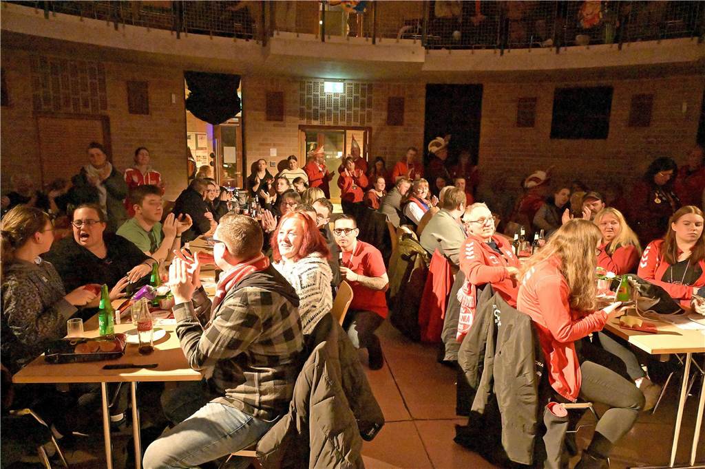 Tolle Darbietungen erlebten die begeisterten Zuschauer bei der Gala-Sitzung der 1. Selmer Karnevalsgesellschaft Freitagabend im Bürgerhaus.
