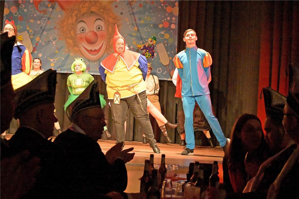 Tolle Darbietungen erlebten die begeisterten Zuschauer bei der Gala-Sitzung der 1. Selmer Karnevalsgesellschaft Freitagabend im Bürgerhaus.