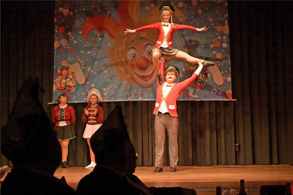 Tolle Darbietungen erlebten die begeisterten Zuschauer bei der Gala-Sitzung der 1. Selmer Karnevalsgesellschaft Freitagabend im Bürgerhaus.