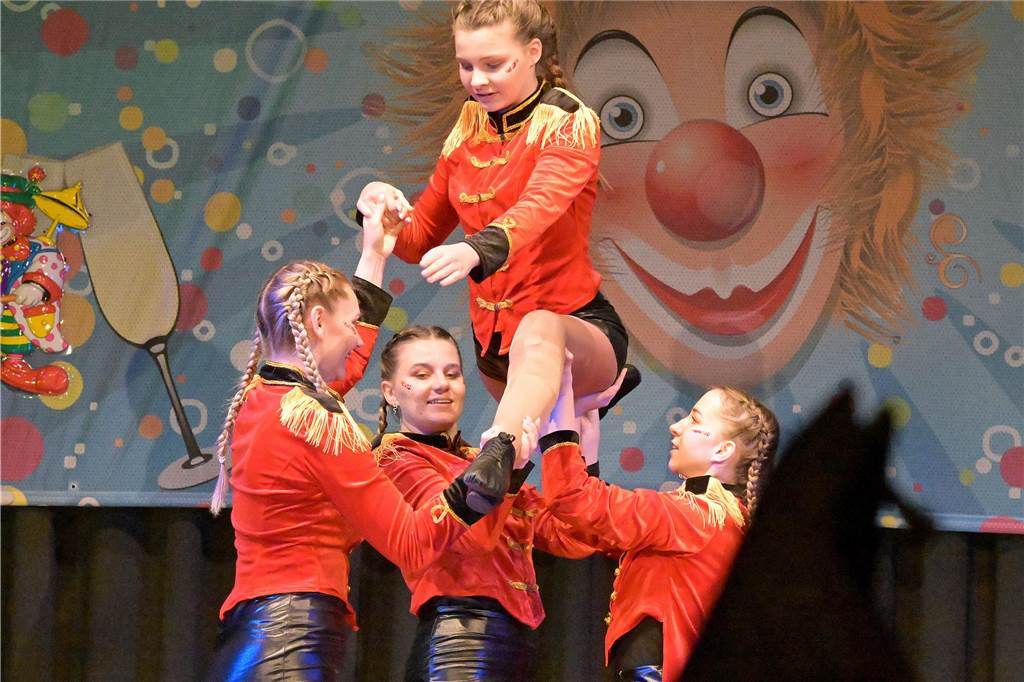 Tolle Darbietungen erlebten die begeisterten Zuschauer bei der Gala-Sitzung der 1. Selmer Karnevalsgesellschaft Freitagabend im Bürgerhaus.