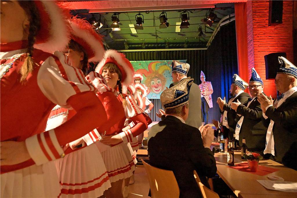 Tolle Darbietungen erlebten die begeisterten Zuschauer bei der Gala-Sitzung der 1. Selmer Karnevalsgesellschaft Freitagabend im Bürgerhaus.