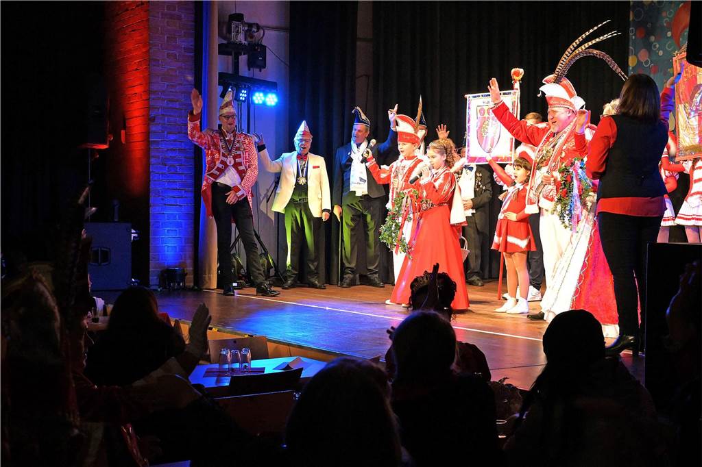 Tolle Darbietungen erlebten die begeisterten Zuschauer bei der Gala-Sitzung der 1. Selmer Karnevalsgesellschaft Freitagabend im Bürgerhaus.