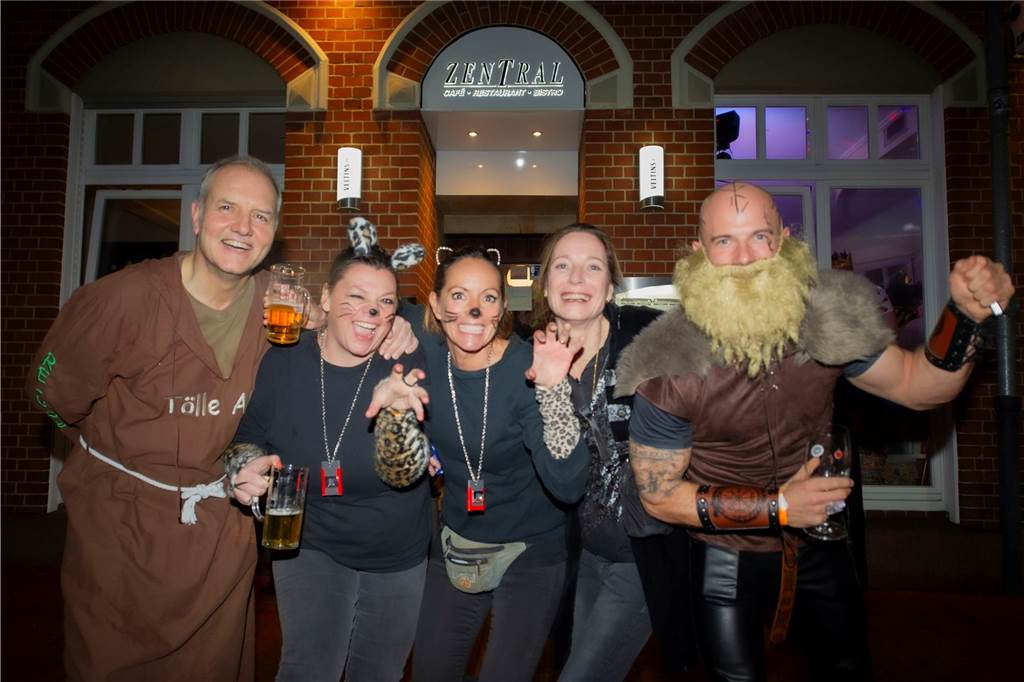 Tolle Stimmung an Rosenmontag im Café Zentral.