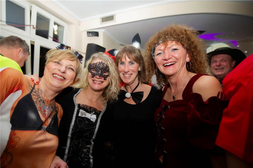 Tolle Stimmung an Rosenmontag im Café Zentral.