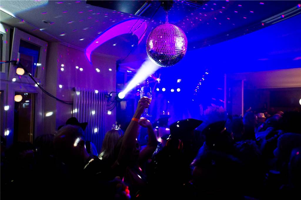 Tolle Stimmung bei der Rosenmontags-Party im Café Zentral.