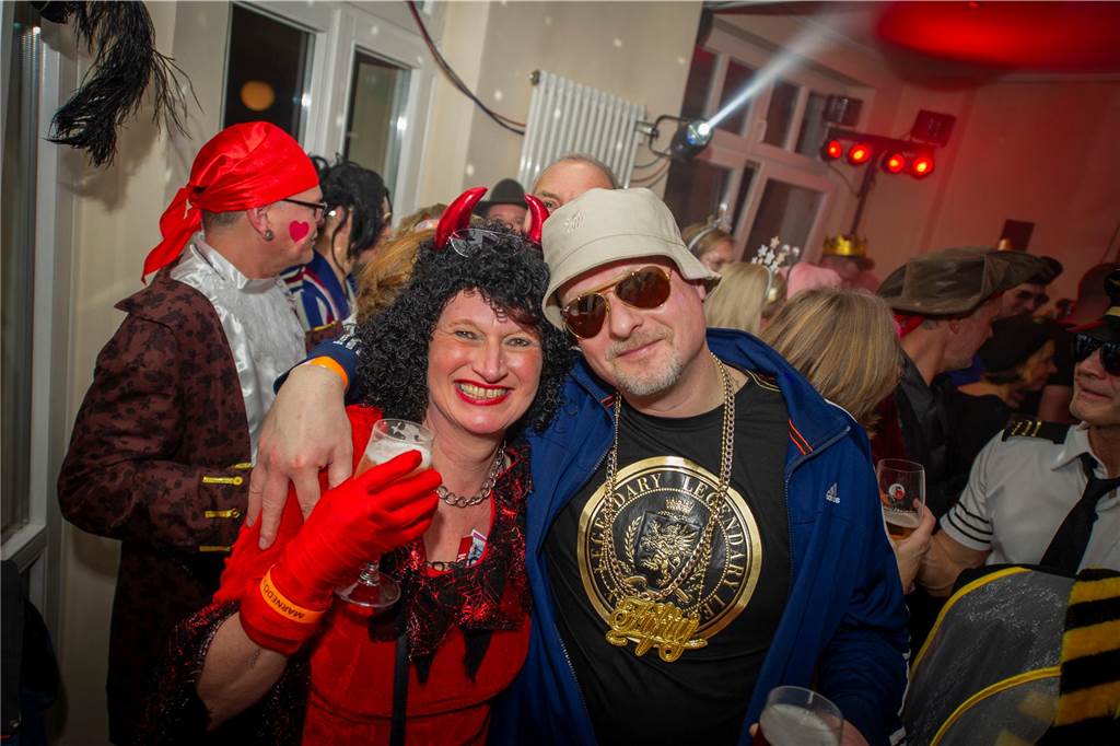 Tolle Stimmung bei der Rosenmontags-Party im Café Zentral.