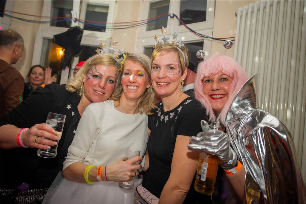 Tolle Stimmung bei der Rosenmontags-Party im Café Zentral.