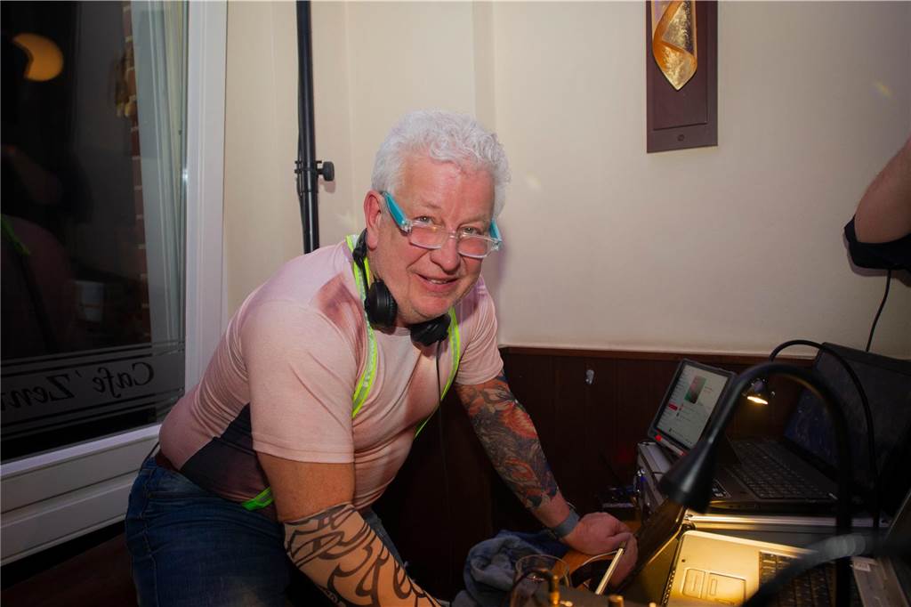 Tolle Stimmung bei der Rosenmontags-Party im Café Zentral.