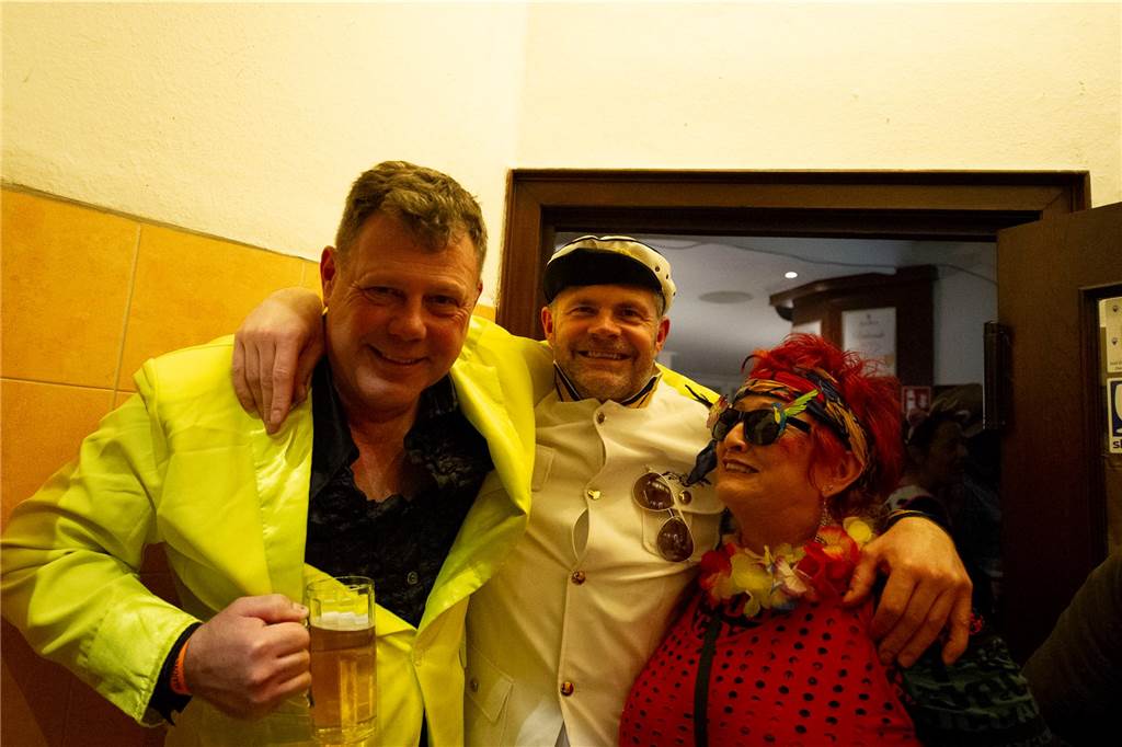 Tolle Stimmung bei der Rosenmontags-Party im Café Zentral.